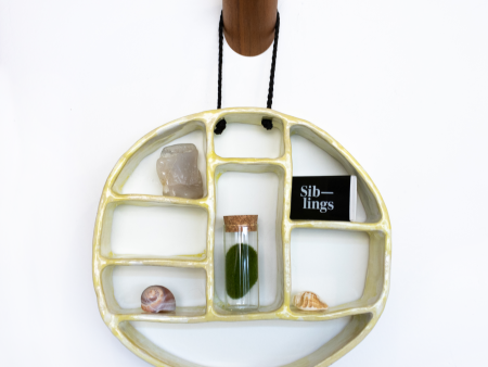 Beth Gore - Trinket Shelf Online